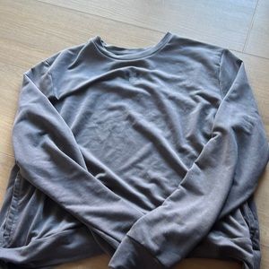 Under armour grey sweatshirt